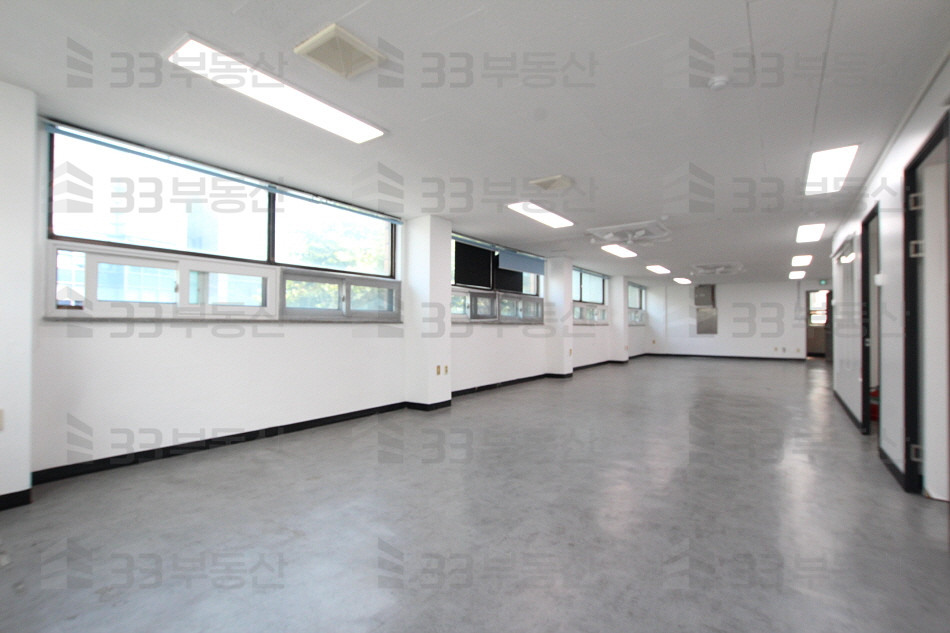 서울 서초구 양재동 양재역 역세권 관리 잘된 사무실, 세콘콤보안 완비 월세 매물번호 10535 사진 2