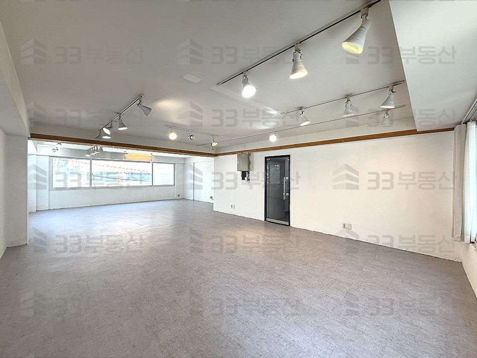 서울 강남구 신사동 신사역도보6분 원상복구o 자주식주차1 상가/사무실 월세 매물번호 10555 사진 2