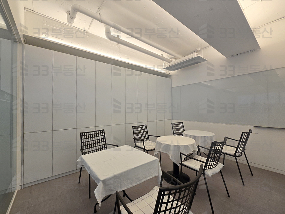 서울 강남구 대치동 이면 코너건물, 내부 화이트 인테리어로 깔끔함, 주차 2대, 빠른 입주 월세 매물번호 10564 사진 7