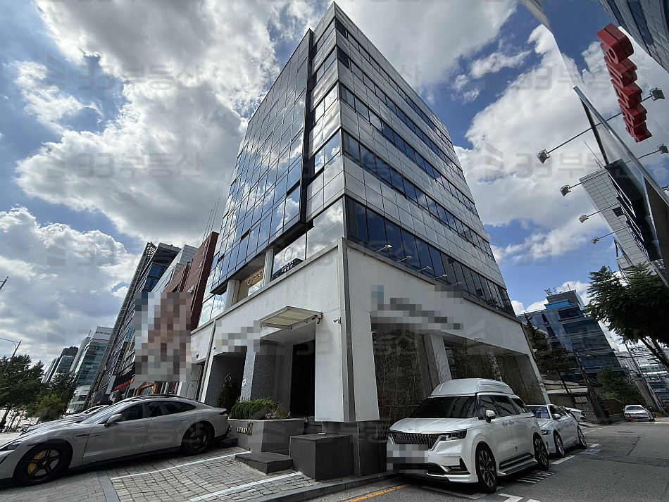 서울 강남구 신사동 을지병원사거리대로변 인테리어o 주차o 엘베o 가성비사무실 ! 월세 매물번호 10570 사진 1