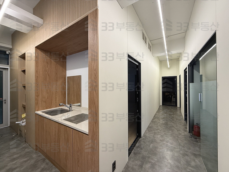 서울 강남구 신사동 인테리어o 녹음실 엔터사무실 o 무권리 1층 가성비사무실 월세 매물번호 10571 사진 1