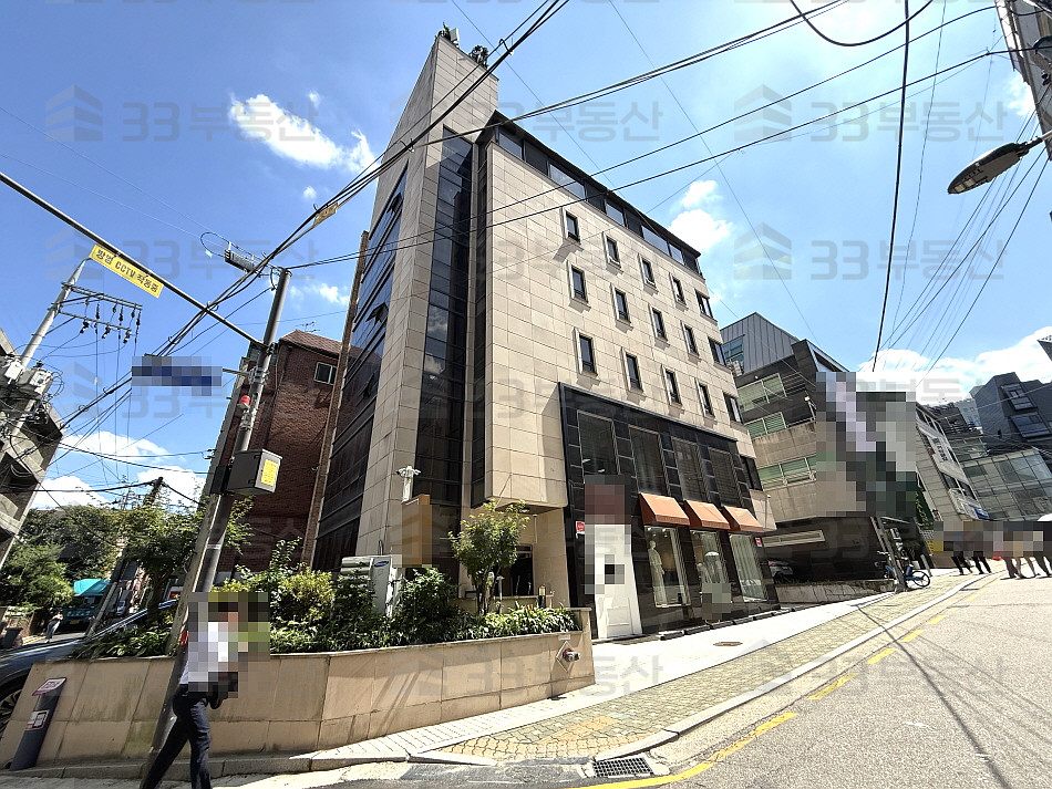 서울 강남구 신사동 엘베O 자주식주차O 룸3홀1탕비실O 중소형 사무실 ! 월세 매물번호 10575 사진 1