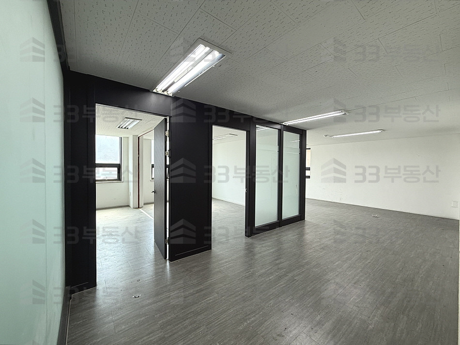 서울 강남구 신사동 72P 압구정역도보8분 엘베O 대형사무실 월세 매물번호 10576 사진 4