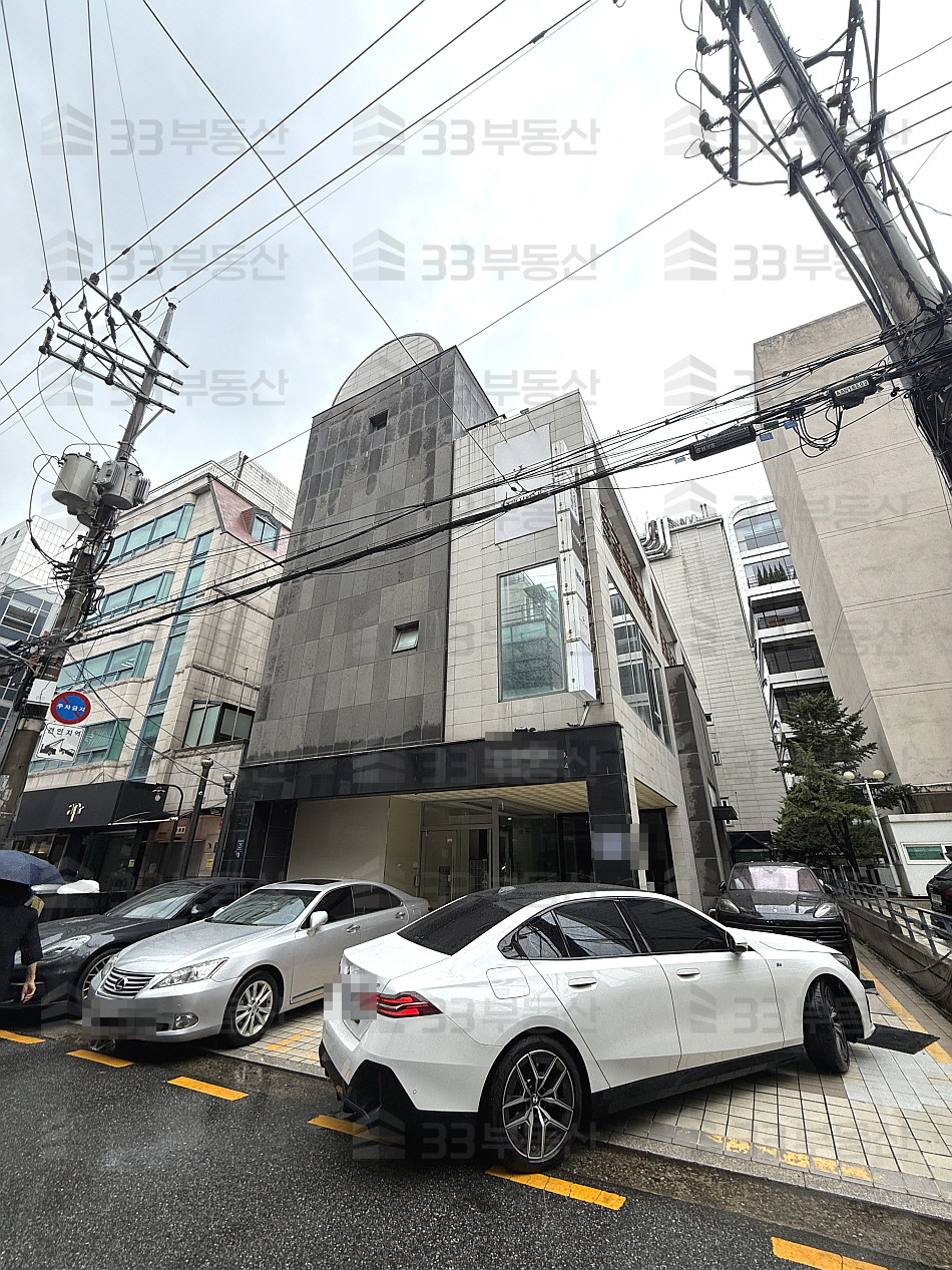서울 강남구 청담동 압구정로데오역3분 층고높은 무권리1층상가 컨디션최상 월세 매물번호 10585 사진 4