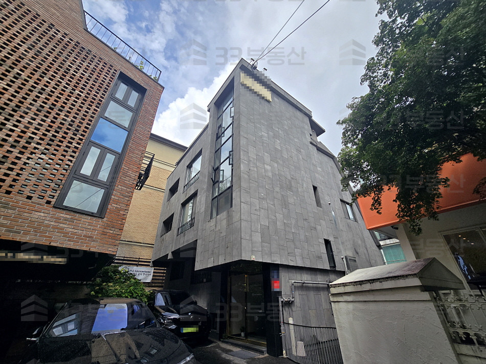 서울 강남구 청담동 청담사거리 이면 속건물, 다양한 업종 가능, 주차 1대, 즉시 입주 월세 매물번호 10589 사진 1