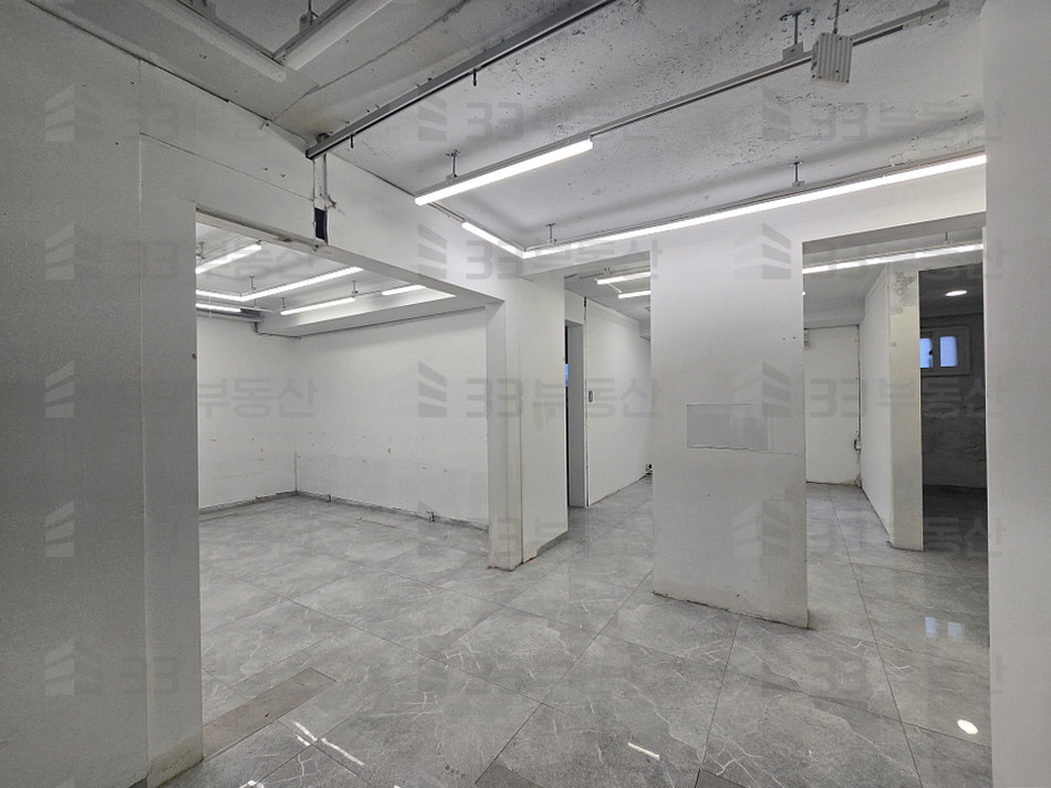 서울 강남구 청담동 청담동 주민센터 이면 속건물, 노출 인테리어, 주차 1대, 즉시 입주 월세 매물번호 10591 사진 1