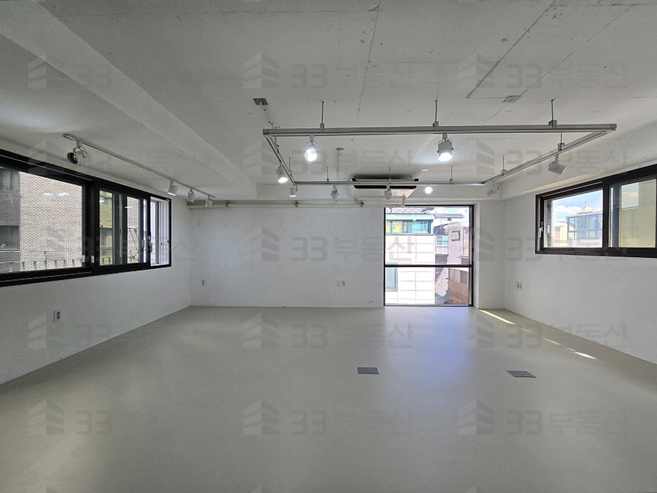 서울 강남구 역삼동 선정릉역 초역세권, 내외부 깔끔한 준신축급 건물, 자주식 주차 1대 월세 매물번호 10593 사진 2