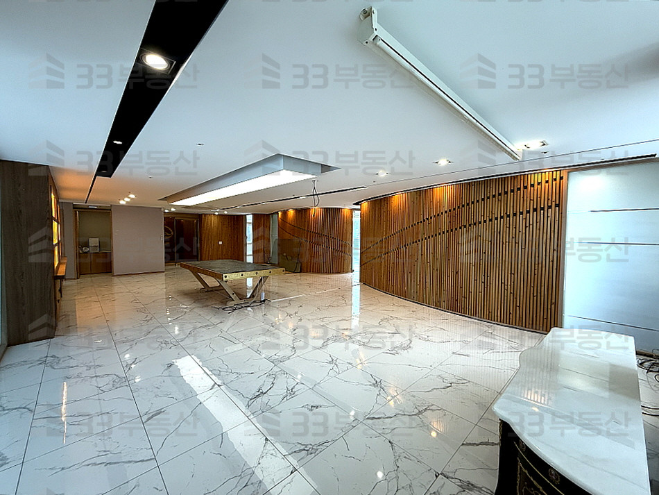 서울 강남구 청담동 발렛O 도산대로변 채광굿 A급인테리어 대형사무실 ! 월세 매물번호 10594 사진 2