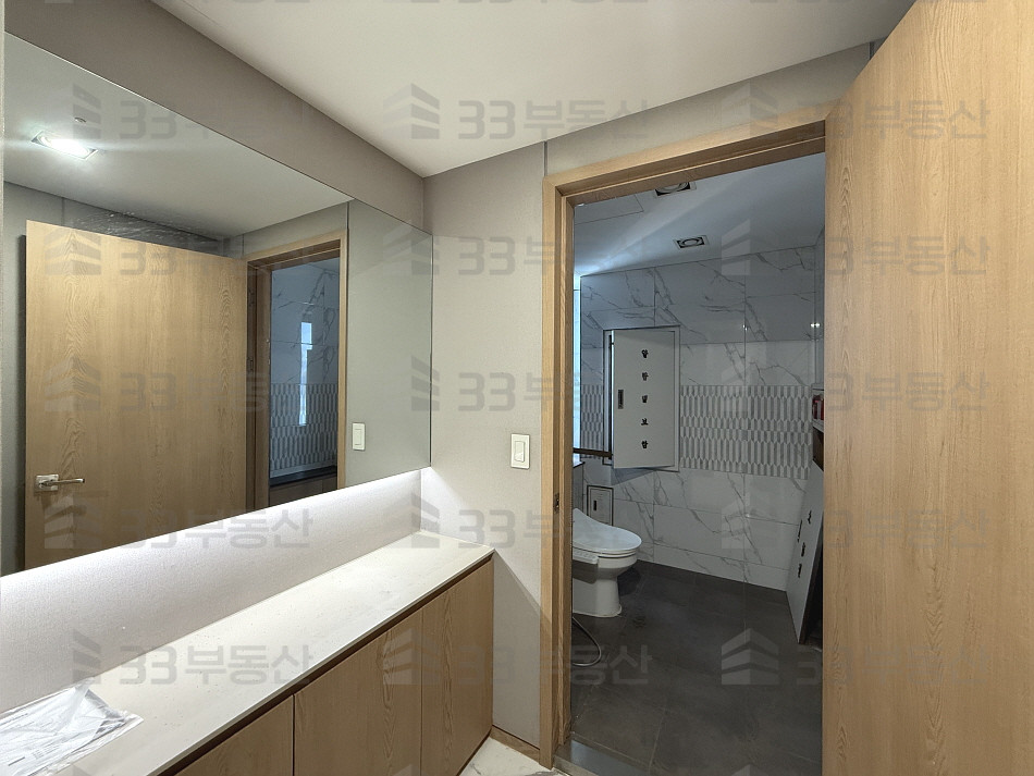 서울 강남구 청담동 발렛O 도산대로변 채광굿 A급인테리어 대형사무실 ! 월세 매물번호 10594 사진 4