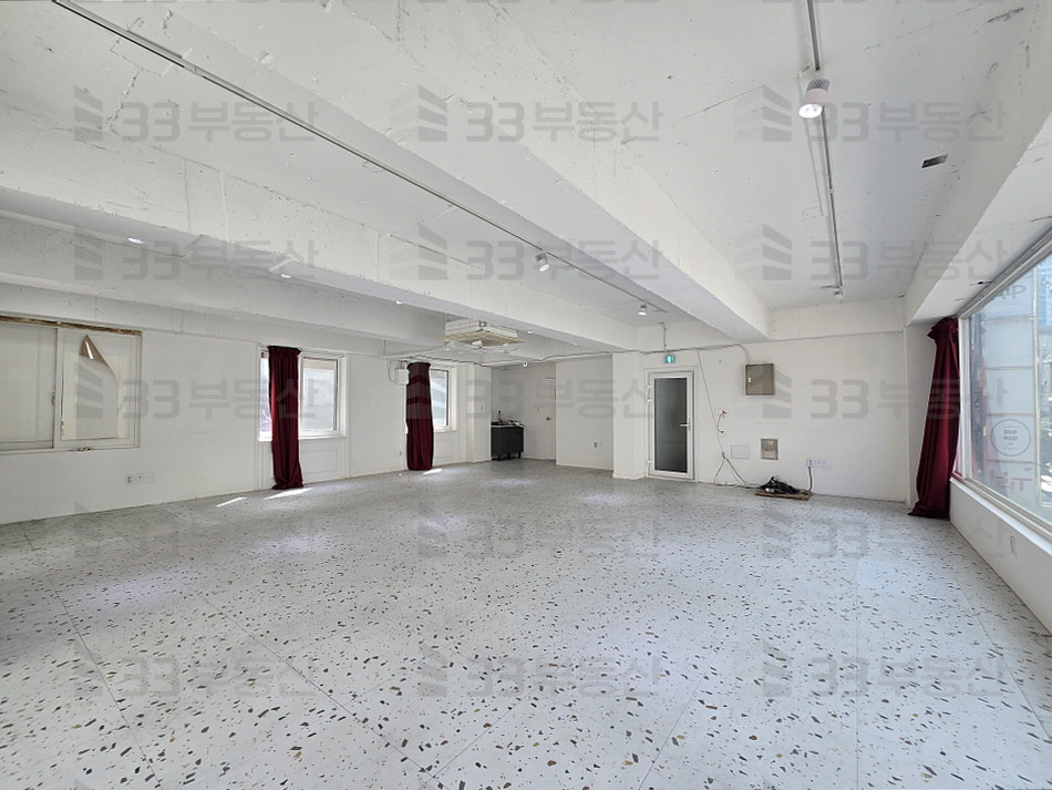 서울 강남구 역삼동 선정릉역 초역세권 화이트톤 깔끔한 사무실, 주차 1대, 즉시 입주 월세 매물번호 10597 사진 4