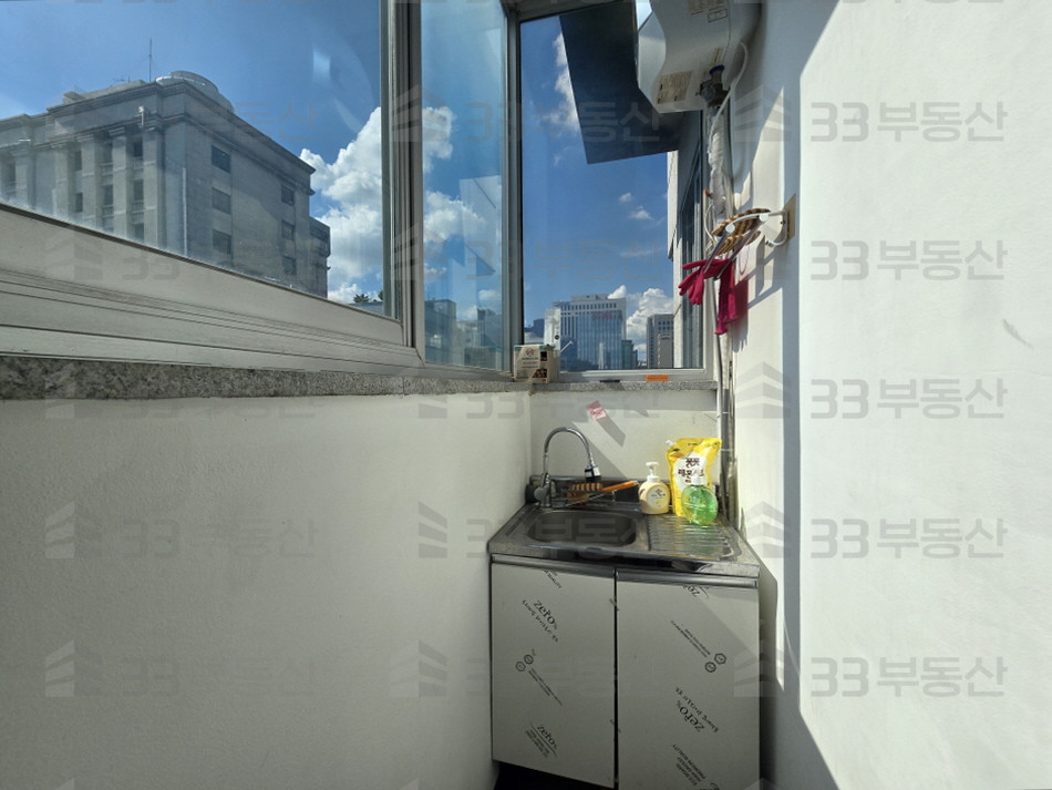 서울 강남구 역삼동 역삼초교 사거리 인근 깔끔하게 인테리어된 사무실, 개별냉난방, 협의입주 월세 매물번호 10604 사진 7