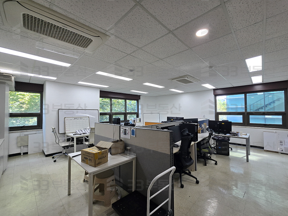 서울 강남구 역삼동 유동인구 많은 대로변 건물, 접근성과 가성비 좋은 사무실, 빠른협의 입주 월세 매물번호 10605 사진 2