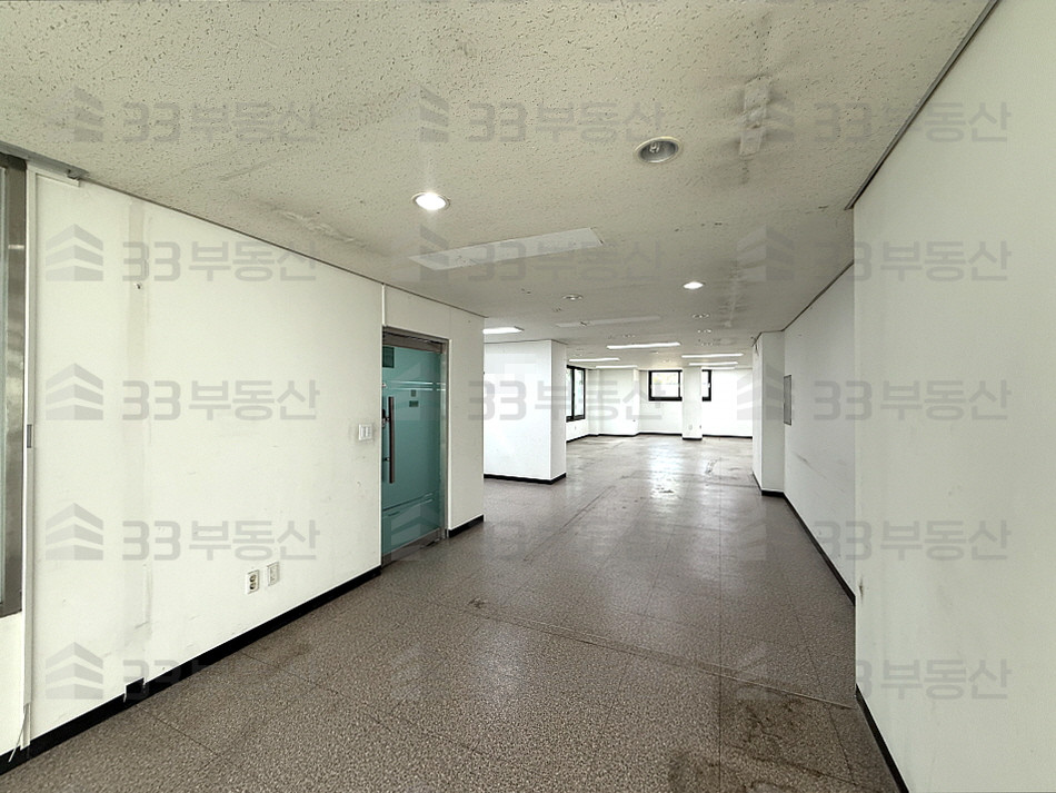 서울 강남구 대치동 자주식주차2대 포스코사거리 탕비실o 학원,사무실 추천 ! 월세 매물번호 10607 사진 2