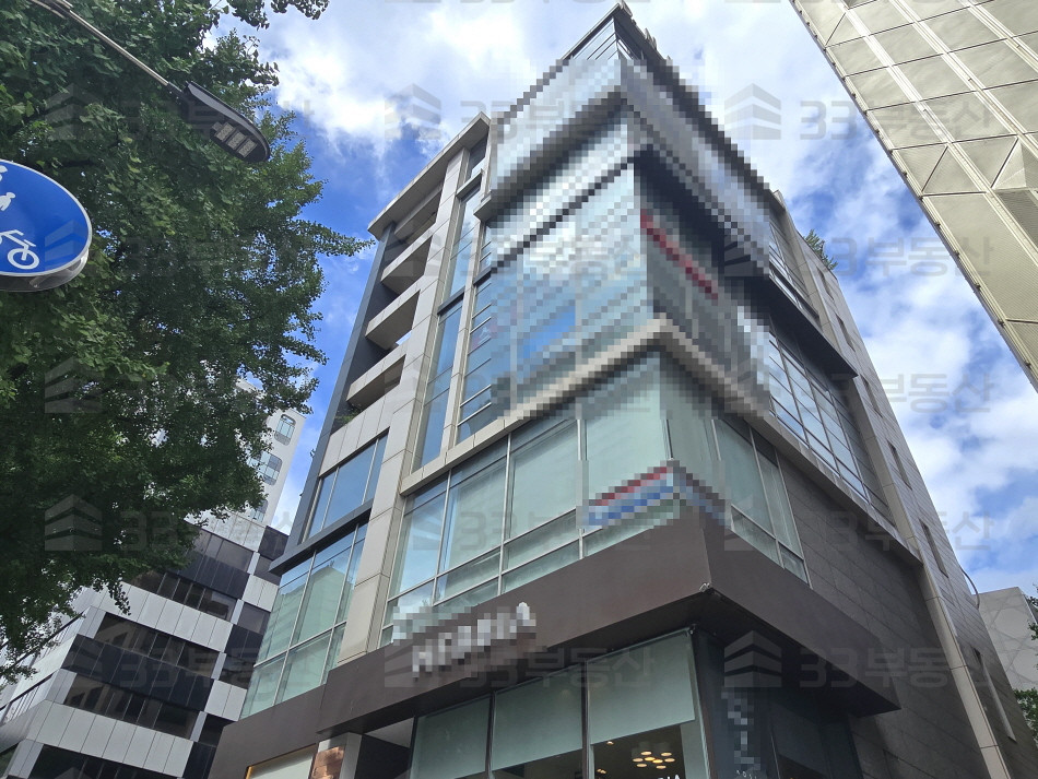서울 강남구 청담동 청담사거리 대로변, 발렛, 명품거리 월세 매물번호 10627 사진 1