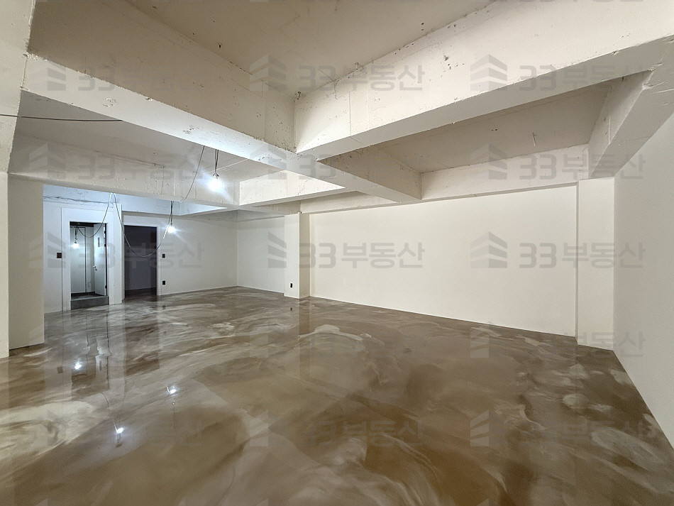 서울 강남구 역삼동 무권리1층상가 코너빌딩 가시성O 주차2대 [애견카페,카페,미용실 등 추천] 월세 매물번호 10630 사진 4