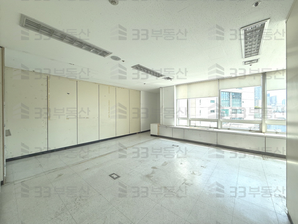 서울 강남구 신사동 압구정역, 대로변, 주차편리, 분할가능, 대형평수 월세 매물번호 10633 사진 7