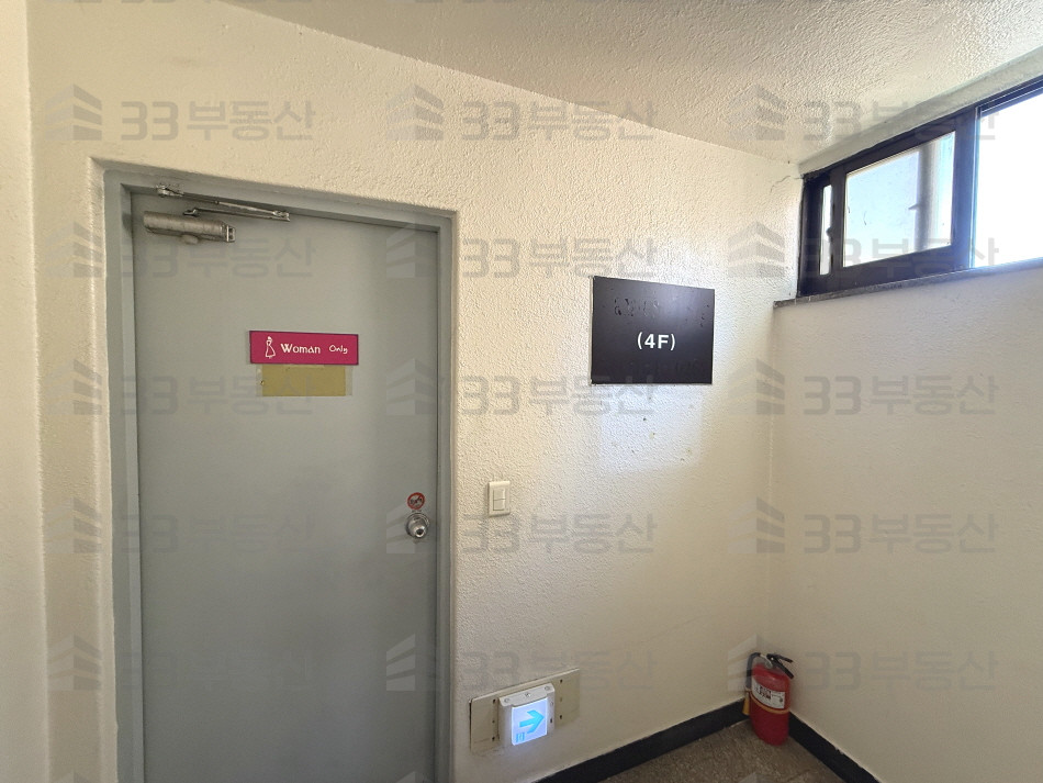 서울 강남구 신사동 압구정역 역세권 무권리 탑층 월세 매물번호 10635 사진 5