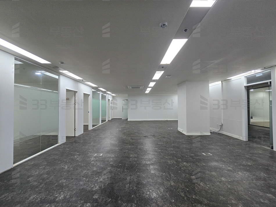 서울 강남구 역삼동 강남텔레피아빌딩동 언주로 대로면 인테리어 된 사무실, 접금성과 가시성 뛰어남, 즉시 입주 월세 매물번호 10654 사진 7