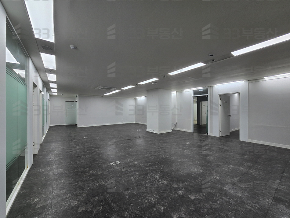 서울 강남구 역삼동 강남텔레피아빌딩동 언주로 대로면 인테리어 된 사무실, 접금성과 가시성 뛰어남, 즉시 입주 월세 매물번호 10654 사진 8