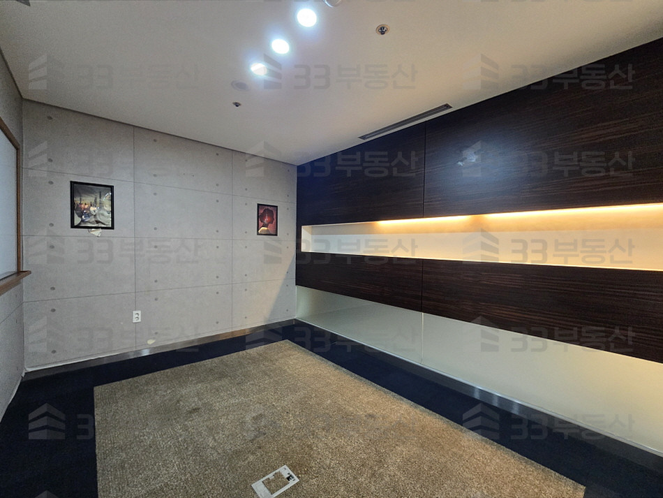 서울 강남구 역삼동 강남텔레피아빌딩동 언주로 대로변 고층뷰 사무실, 인테리어 깔끔, 바로 근무 가능, 즉시입주 월세 매물번호 10655 사진 2