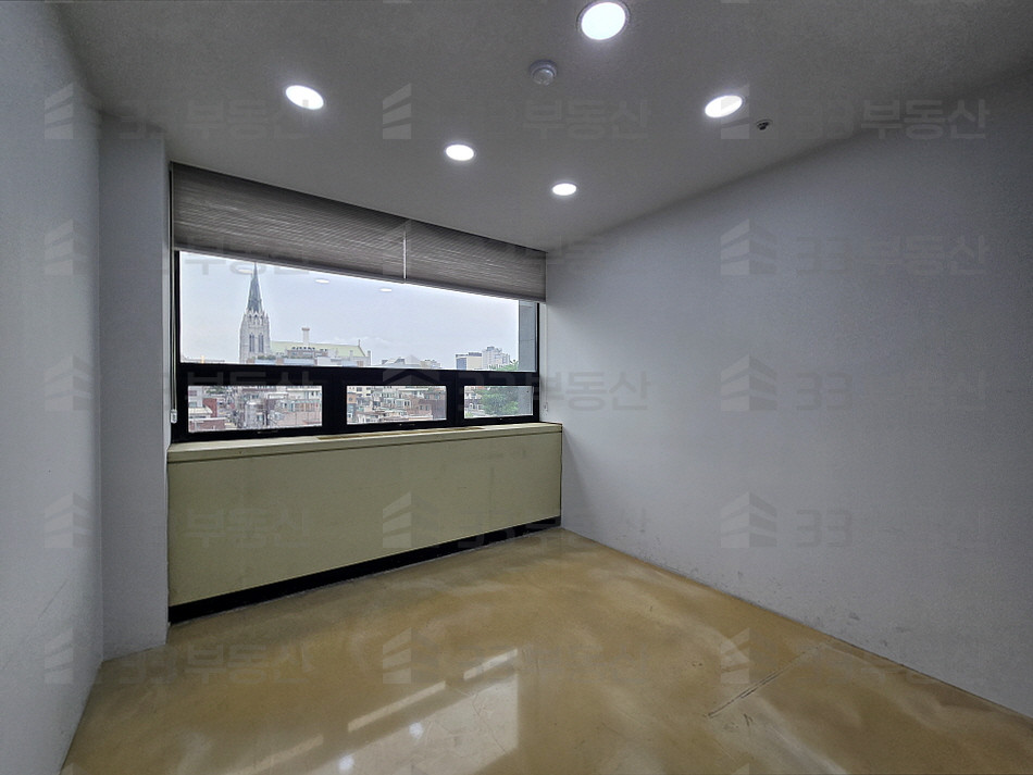 서울 강남구 역삼동 강남텔레피아빌딩동 언주로 대로변 인테리어된 접근성 뛰어난 사무실, 주차 2대, 즉시 입주 월세 매물번호 10656 사진 3