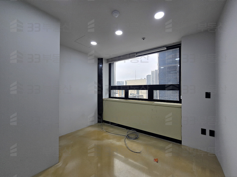 서울 강남구 역삼동 강남텔레피아빌딩동 언주로 대로변 인테리어된 접근성 뛰어난 사무실, 주차 2대, 즉시 입주 월세 매물번호 10656 사진 5