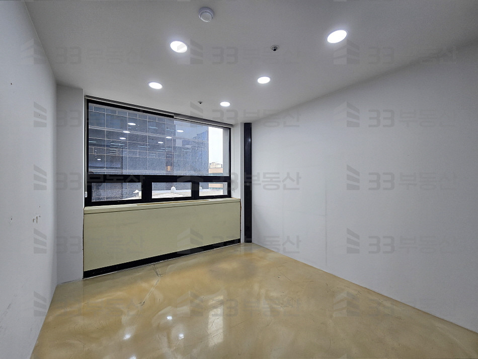서울 강남구 역삼동 강남텔레피아빌딩동 언주로 대로변 인테리어된 접근성 뛰어난 사무실, 주차 2대, 즉시 입주 월세 매물번호 10656 사진 6