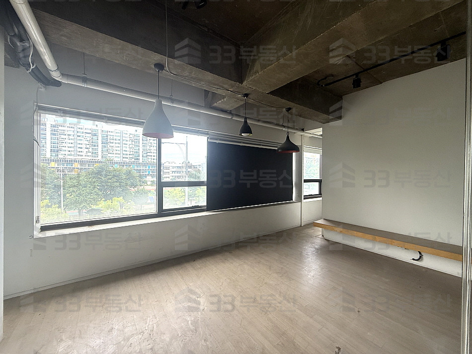 서울 강남구 신사동 EA빌딩동 인테리어O 엘베O 자주식주차O 가로수길 대로변건물! 월세 매물번호 10666 사진 3