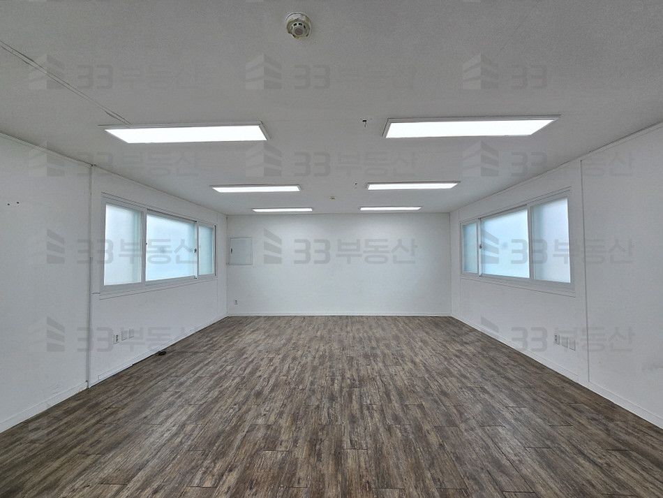 서울 강남구 신사동 가로수길이면 주차O 엘베O 가성비O 소형사무실! 월세 매물번호 10673 사진 3