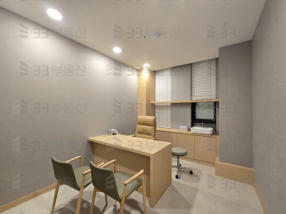 서울 강남구 신사동 신사역대로변 메디컬타워 인테리어A급 무권리 즉시입주O! 월세 매물번호 10674 사진 4