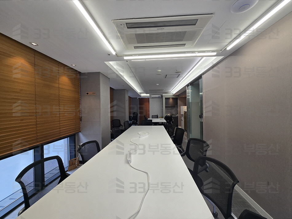 서울 강남구 신사동 신사역대로변 무권리 사무실O 주차O 발렛O 테라스O ! 월세 매물번호 10676 사진 2