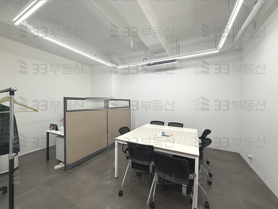 서울 강남구 신사동 사무실 및 스튜디오O 층고高 인테리어O 주차O ! 월세 매물번호 10682 사진 6
