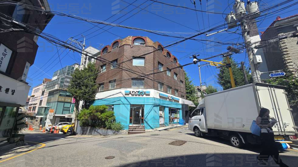 서울 강남구 신사동 33 사진O 압구정역 역세권 소형사무실 월세 매물번호 10685 사진 1
