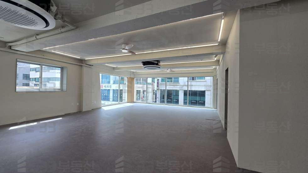 서울 강남구 역삼동 672-26 33 사진O 무권리 GS먹자라인 연층가능 가시성 우수 월세 매물번호 10695 사진 4