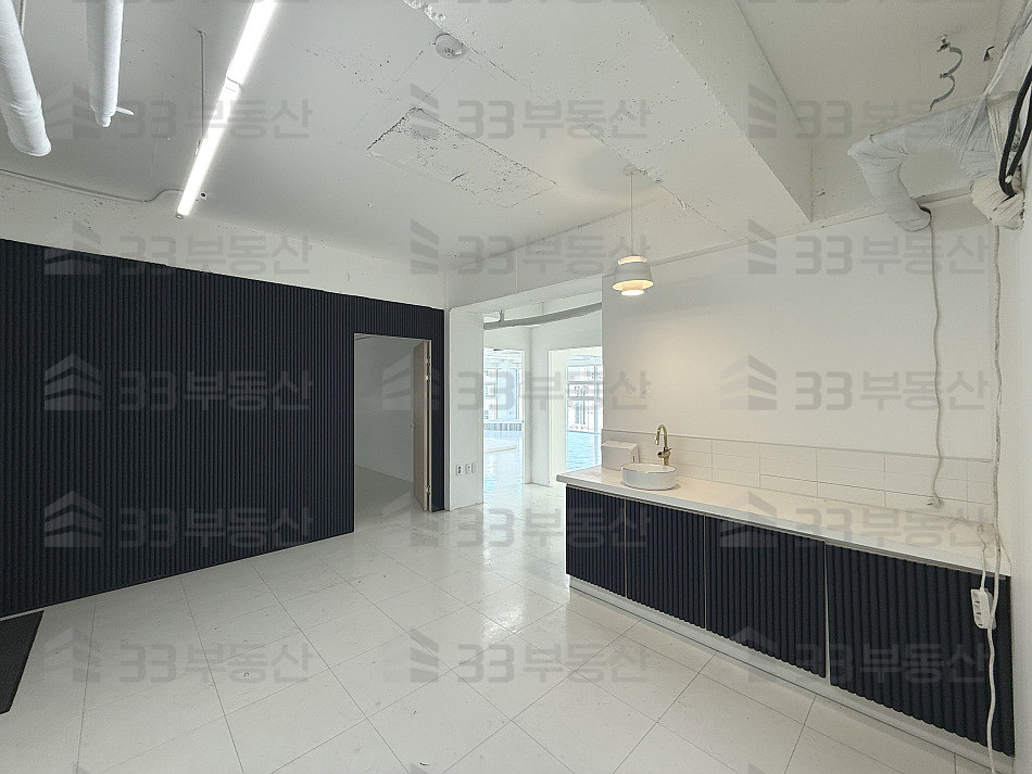 서울 강남구 신사동 508-2 33 사진O 신사역 역세권 컨디션S 노출천장 월세 매물번호 10700 사진 4