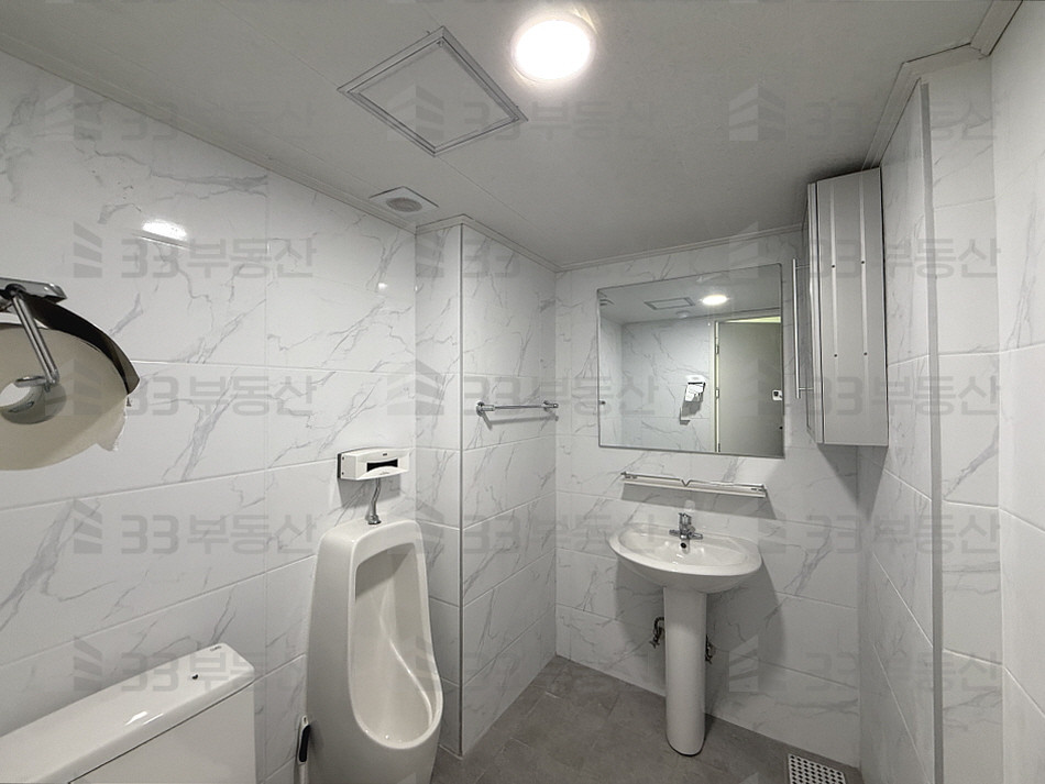 서울 강남구 신사동 508-2 33 사진O 신사역 역세권 탑층 쓰리룸 주거형 사무실 월세 매물번호 10701 사진 9