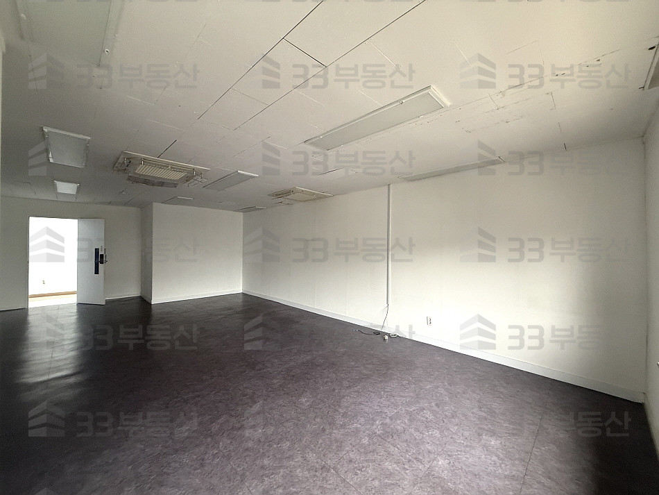 서울 강남구 신사동 528 (보암빌딩) 33 사진O 압구정로 대로변 컨디션A 소형 사무실 월세 매물번호 10709 사진 3