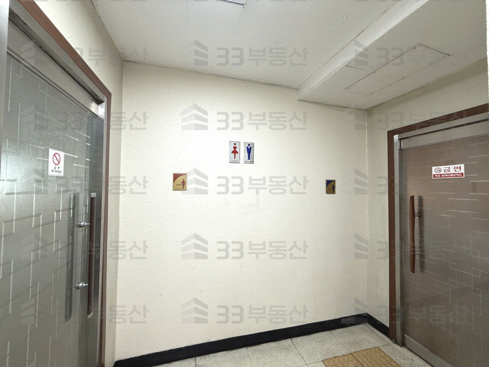 서울 강남구 신사동 528 (보암빌딩) 33 사진O 압구정로 대로변 컨디션A 소형 사무실 월세 매물번호 10709 사진 4