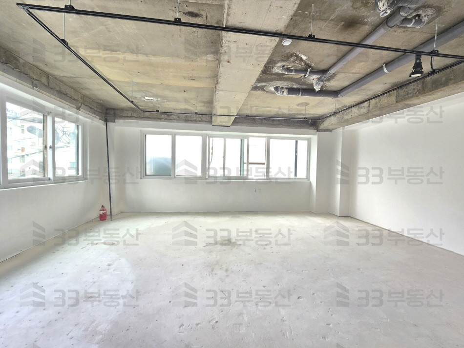 서울 강남구 역삼동 659-12 33 사진O 언주역 초역세권 원복상태 소형사무실 월세 매물번호 10713 사진 3