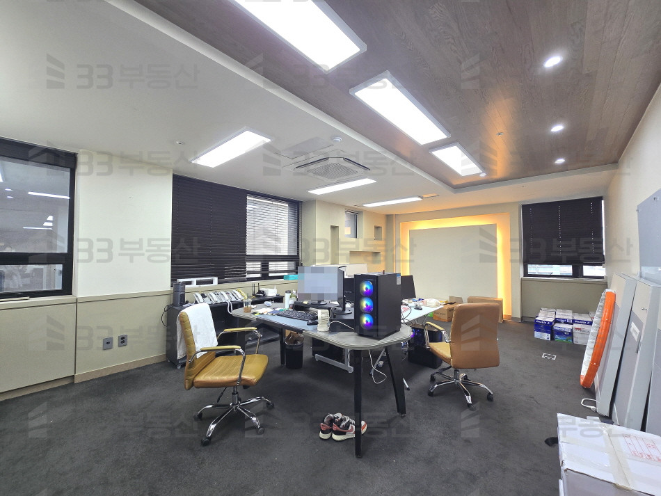 서울 강남구 역삼동 662-18 (강남텔레피아빌딩) 강남텔레피아빌딩동 33 사진O 대로변 컨디션A 인테리어 사무실 월세 매물번호 10714 사진 5