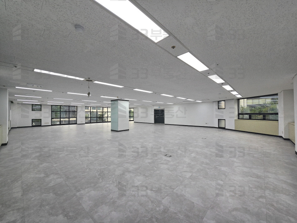 서울 강남구 역삼동 662-18 (강남텔레피아빌딩) 강남텔레피아빌딩동 33 사진O 대로변 컨디션 깔끔한 인테리어 사무실 월세 매물번호 10716 사진 1