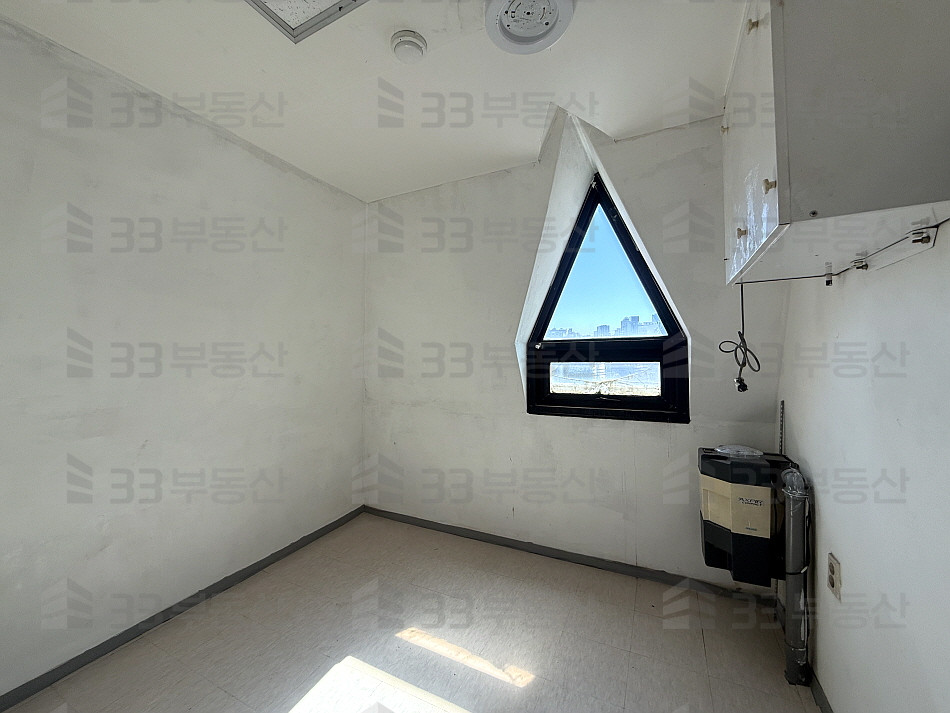 서울 강남구 신사동 압구정로데오 가성비사무실 자주식주차o 테라스o ! 월세 매물번호 10732 사진 13
