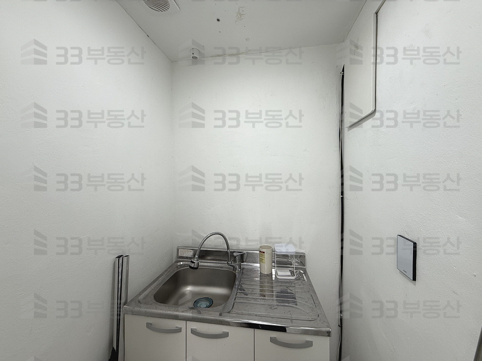 서울 강남구 신사동 인테리어o 깔끔한중소형사무실 압구정로데오거리 ! 월세 매물번호 10737 사진 6
