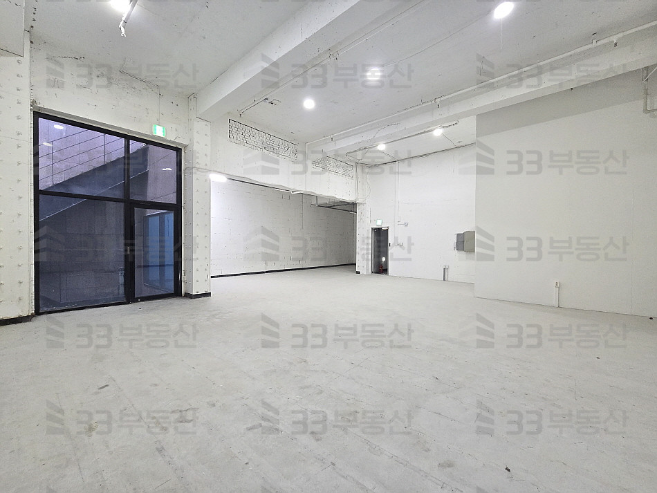 서울 강남구 역삼동 역삼역도보6분 주차o 층고5m 원상복구o ! 월세 매물번호 10738 사진 6