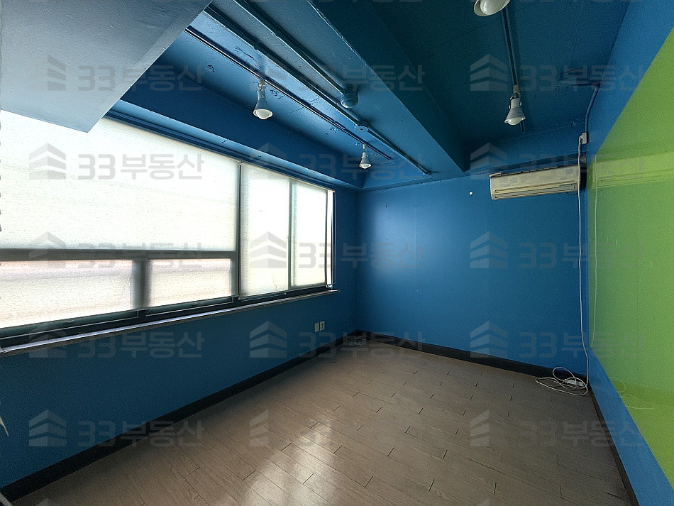 서울 강남구 신사동 엘베o 자주식주차o 회의실1룸2 컨디션A 중소형사무실 ! 월세 매물번호 10743 사진 3
