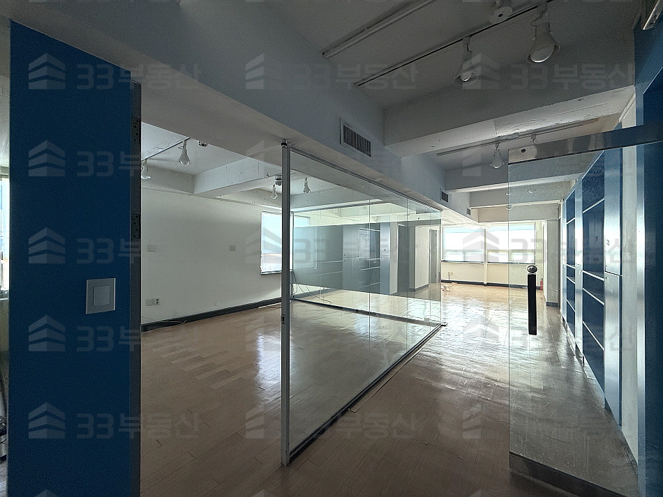서울 강남구 신사동 엘베o 자주식주차o 회의실1룸2 컨디션A 중소형사무실 ! 월세 매물번호 10743 사진 4