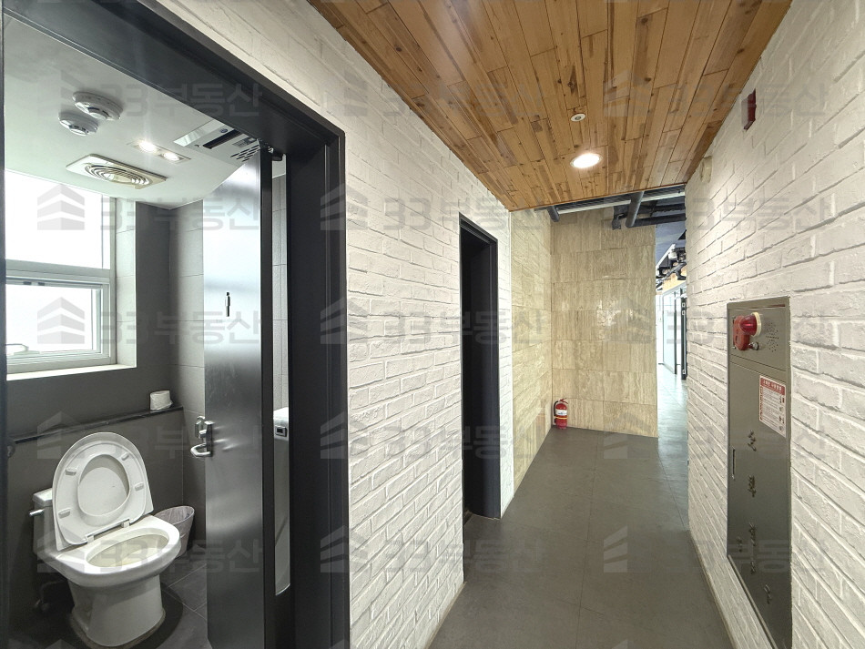 서울 강남구 역삼동 주건축물제1동 33 사진O 역삼역 인테리어 깔끔 연층가능 월세 매물번호 10750 사진 9