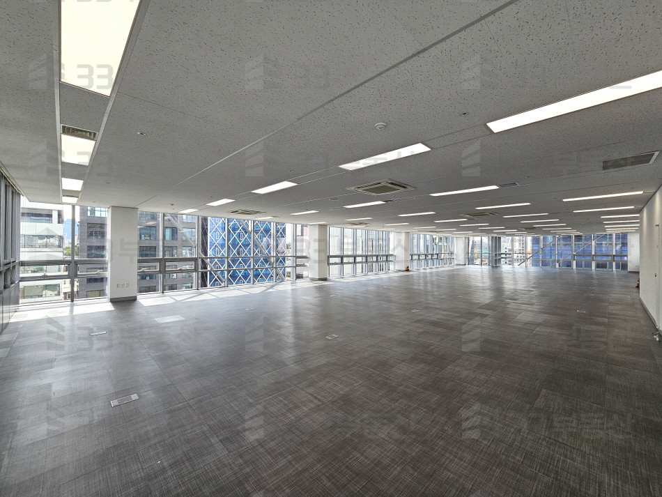 서울 강남구 신사동 33 사진O 도산대로 내부기둥X 전망 우수 대형빌딩 월세 매물번호 10763 사진 1