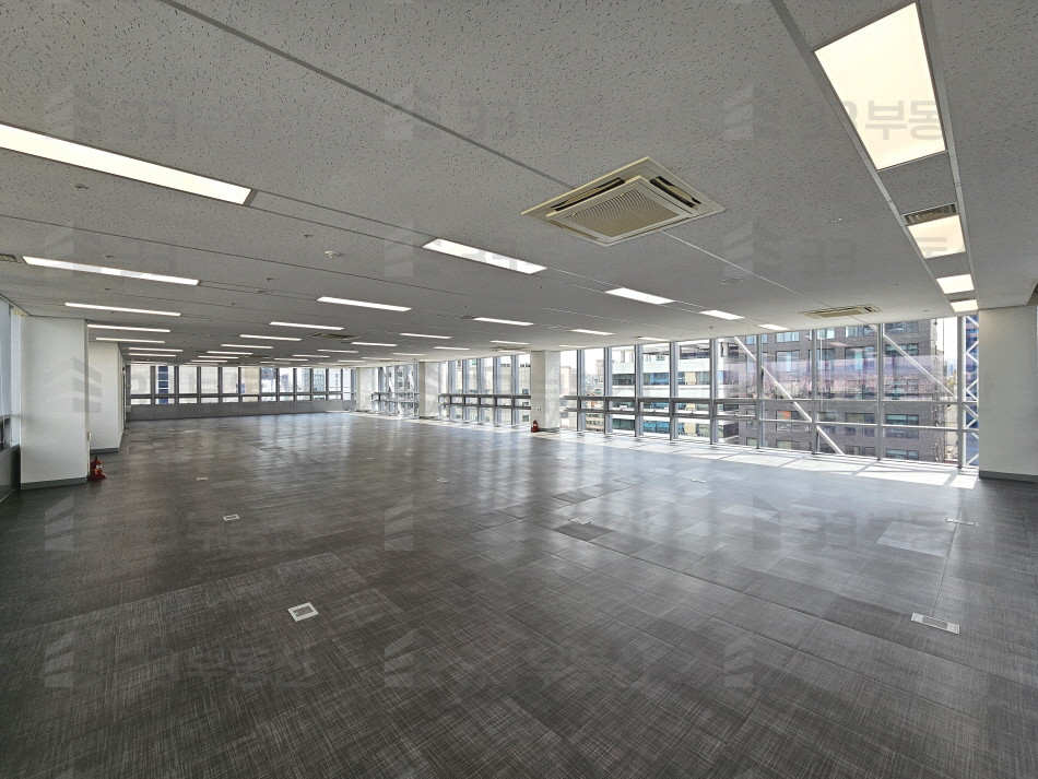 서울 강남구 신사동 33 사진O 도산대로 내부기둥X 전망 우수 대형빌딩 월세 매물번호 10763 사진 4