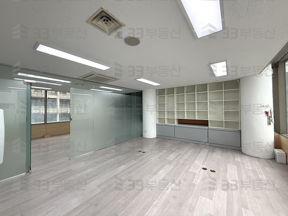 서울 강남구 논현동 룸4 자주식주차O 대로변 컨디션A 사무실 ! 월세 매물번호 10790 사진 6